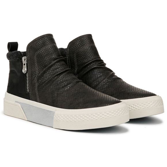 Blowfish Malibu Women's Black Lizard Print Walkabout Sneaker Bootie, Sz 8.5 NWOB - Picture 1 of 12